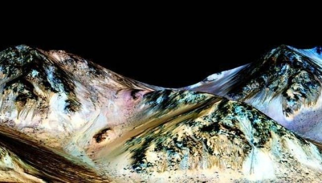 NASA Finds “Strong” Evidence For Water On Mars 