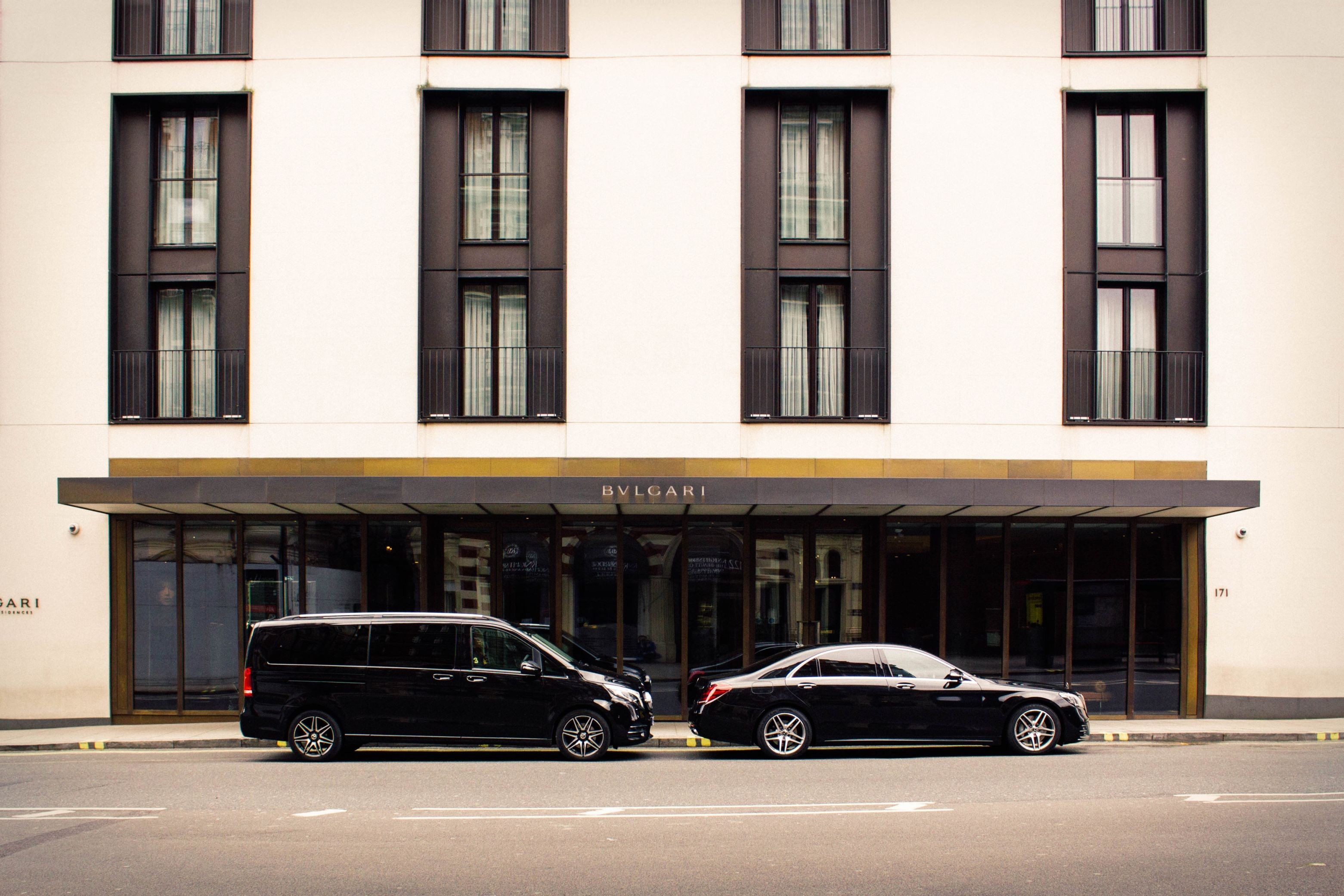 London’s Top Attractions with a Luxury Chauffeured Tour