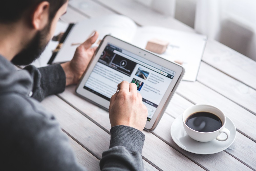 What Should Businesses Include in a Press Release Submission for Better Online Visibility?