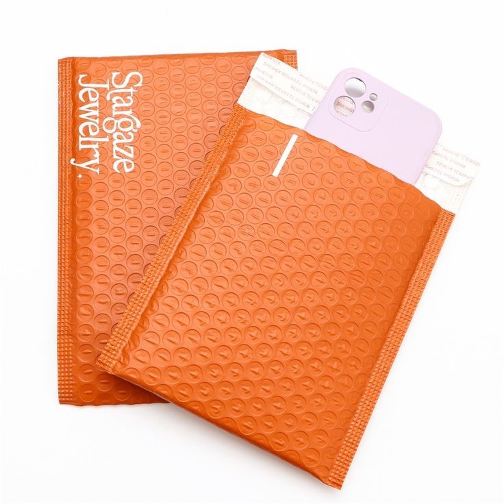 How Custom Bubble Mailers Transform Ordinary Shipments Into Pure Art?